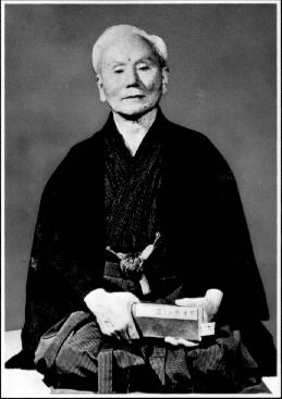Maître Gichin Funakoshi